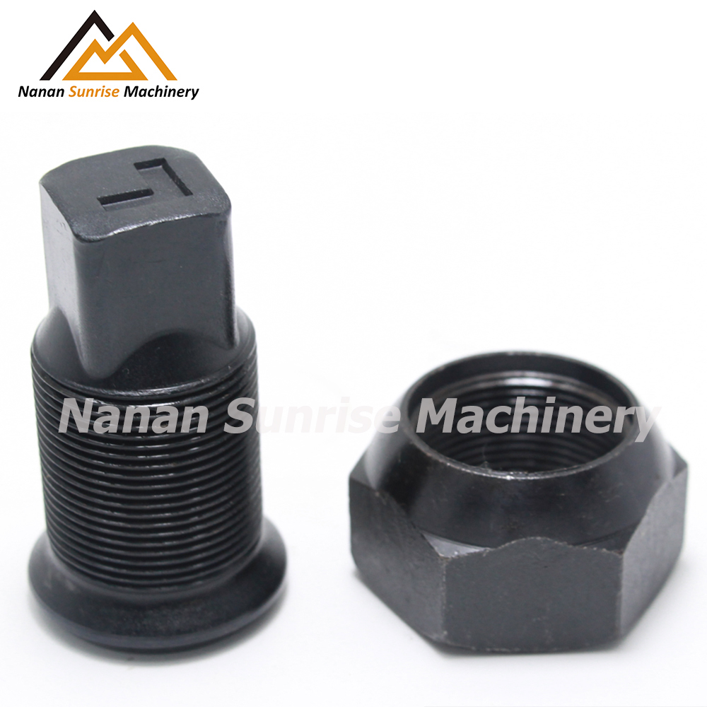 Isuzu TXD wheel bolt (4).jpg